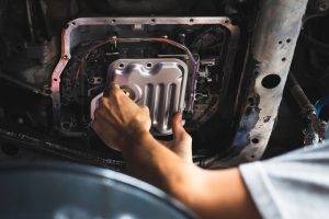 Mechanic fixing transmission problems